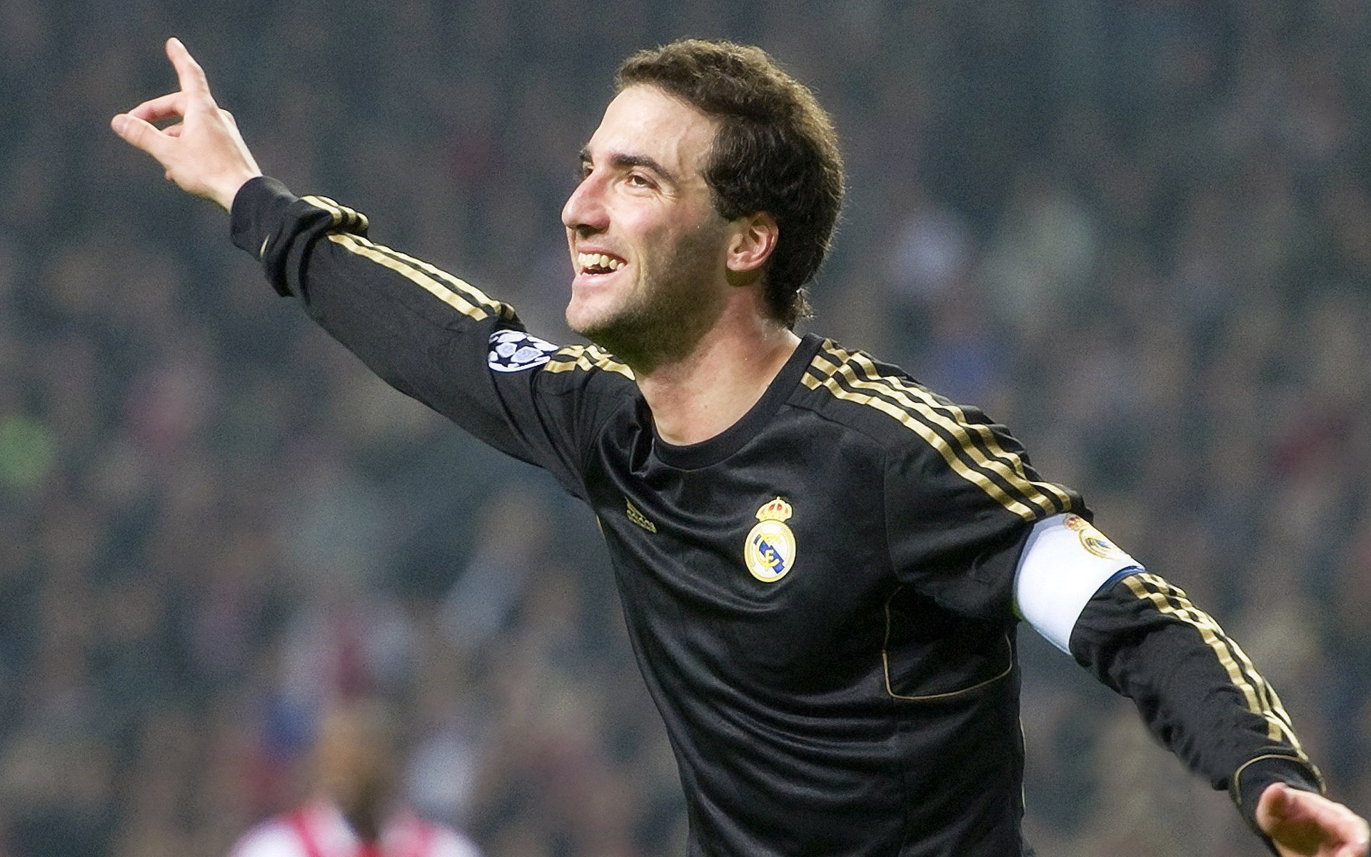 选手退役感言打动人心讲述电竞青春岁月，电竞退役说的话